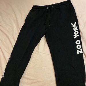 Zoo, York sweatpants